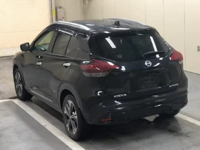 NISSAN KICKS