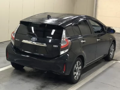 Статистика аукционов Toyota Aqua