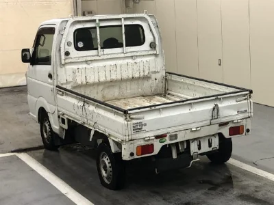 NISSAN CLIPPER TRUCK