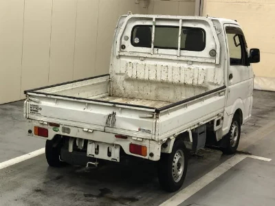 NISSAN CLIPPER TRUCK