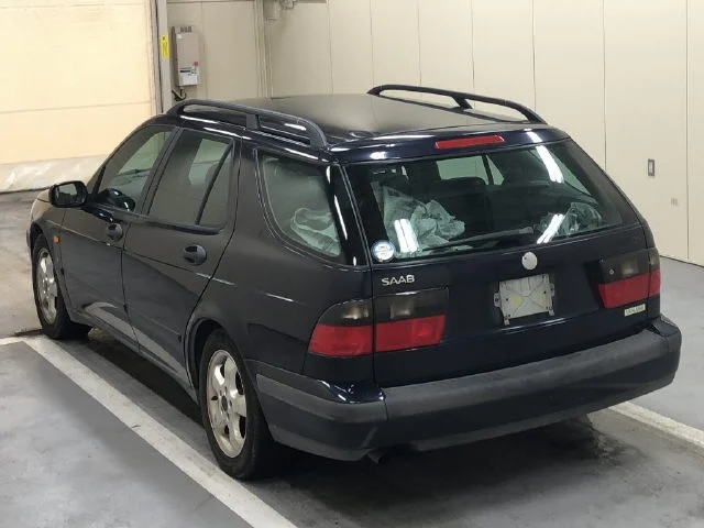Saab 9-5X  с аукциона в Японии