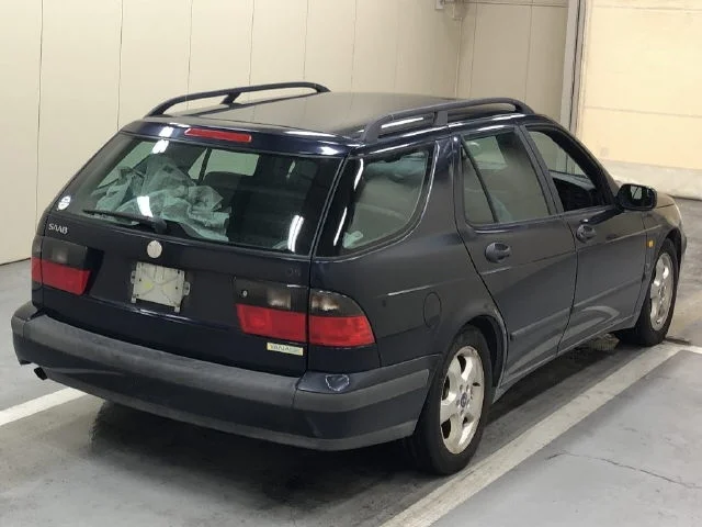 Saab 9-5X  с аукциона в Японии