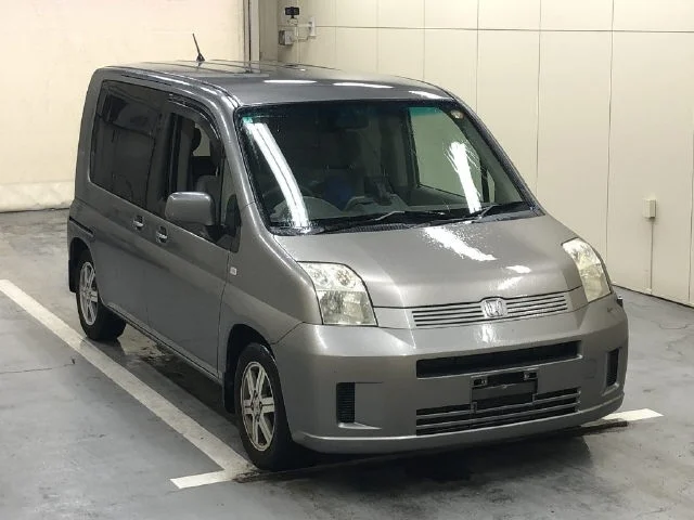 Honda Mobilio 2004