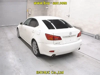 LEXUS IS