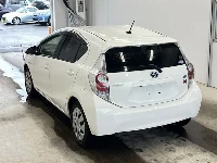 Цена авто Toyota Aqua с аукционов Японии, номер кузова NHP10, пробег 85 000, оценка 2