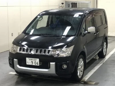 MITSUBISHI DELICA D5