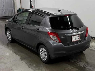 TOYOTA VITZ
