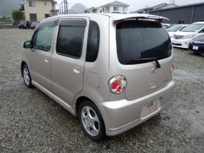 DAIHATSU MOVE LATTE