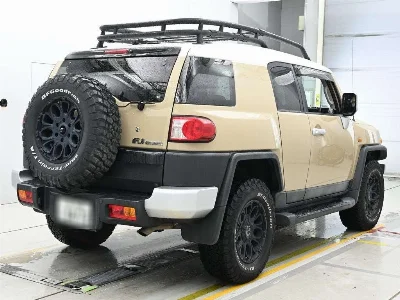 TOYOTA FJ CRUISER
