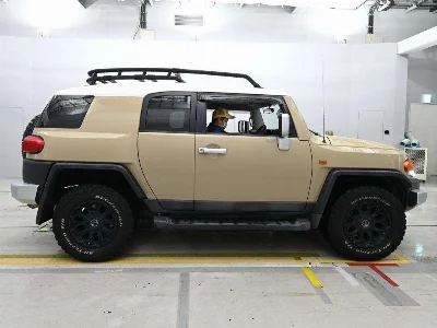 TOYOTA FJ CRUISER
