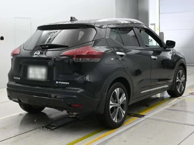 NISSAN KICKS