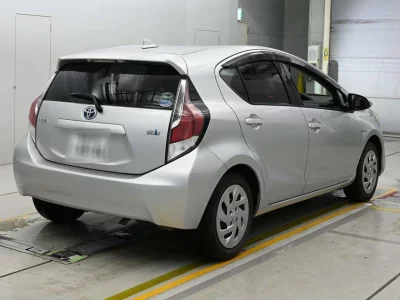 Статистика аукционов Toyota Aqua