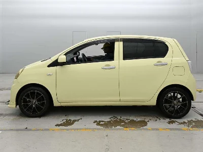TOYOTA PIXIS EPOCH