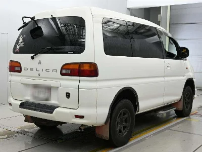 MITSUBISHI DELICA