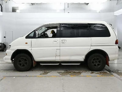 MITSUBISHI DELICA