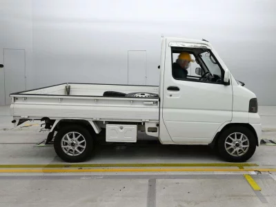 MITSUBISHI MINICAB TRUCK