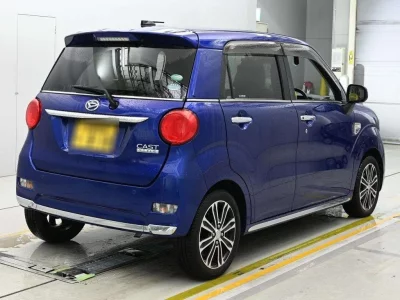 DAIHATSU CAST