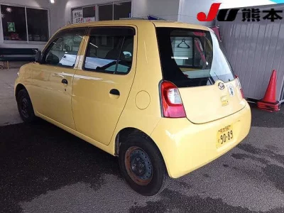 DAIHATSU ESSE