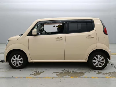 SUZUKI MRWAGON