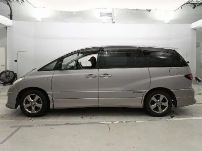 Toyota ESTIMA L