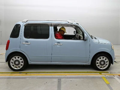 Daihatsu Mira Cocoa