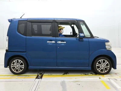 HONDA N BOX PLUS