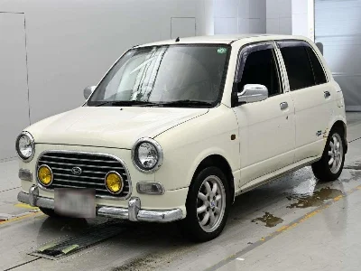 Daihatsu Mira Gino
