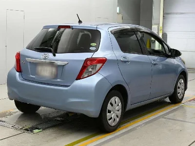 TOYOTA VITZ