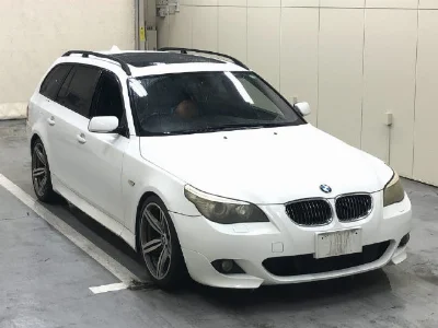 BMW 5 SERIES