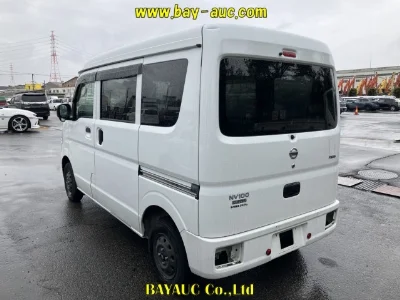 NISSAN CLIPPER VAN