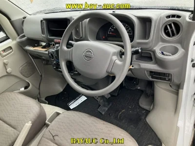NISSAN CLIPPER VAN