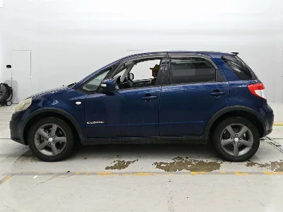 SUZUKI SX-4