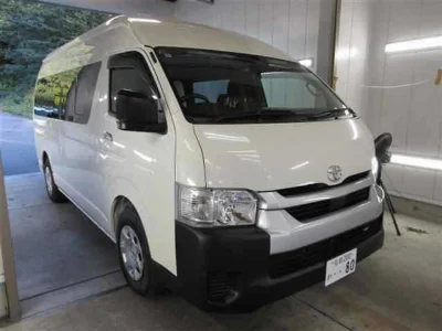 TOYOTA HIACE