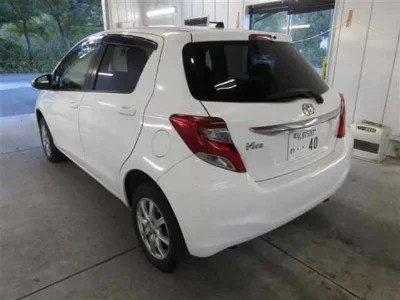 TOYOTA VITZ