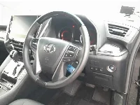 Цена авто Toyota Vellfire с аукционов Японии, номер кузова AGH30W, пробег 133 000, оценка 8
