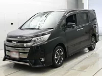 Цена авто Toyota Noah с аукционов Японии, номер кузова ZRR85W, пробег 141 000, оценка 8