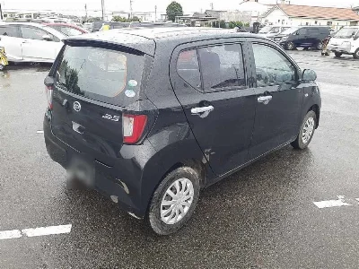 Статистика аукционов Daihatsu Mira e:S