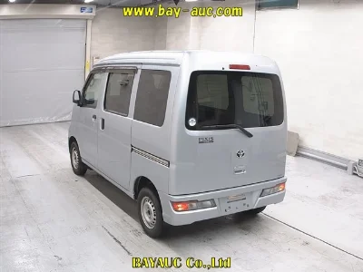 TOYOTA PIXIS VAN