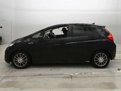 Статистика аукционов Honda FIT HYBRID