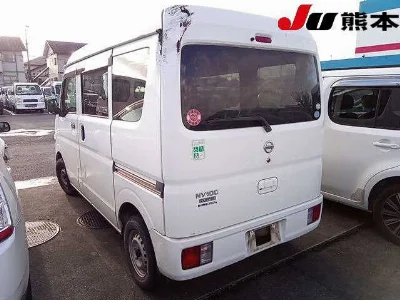 NISSAN CLIPPER VAN