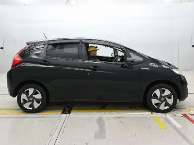 Статистика аукционов Honda FIT HYBRID