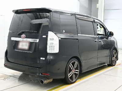 Статистика аукционов Toyota Noah