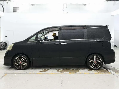 Статистика аукционов Toyota Noah