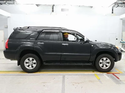 TOYOTA HILUX SURF
