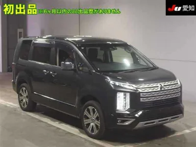 MITSUBISHI DELICA D5