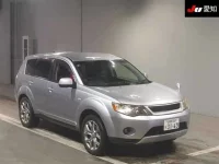 Цена авто Mitsubishi Outlander с аукционов Японии, номер кузова CW5W, пробег 239 000, оценка 2