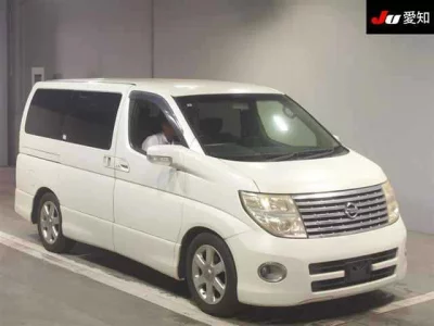 NISSAN ELGRAND