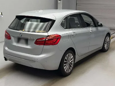 BMW 2 SERIES