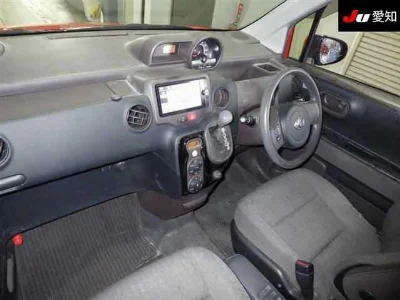 TOYOTA PORTE