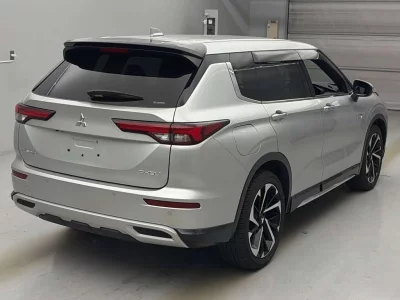 MITSUBISHI OUTLANDER PHEV